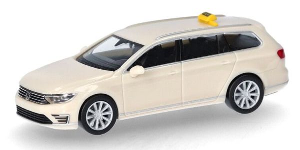 HER098212 - VOLKSWAGEN Passat Variant GTE Taxi beige - 1