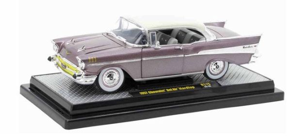 M2M-40300-115B - CHEVROLET Bel Air Hardtop 1957 Rose métallique - 1