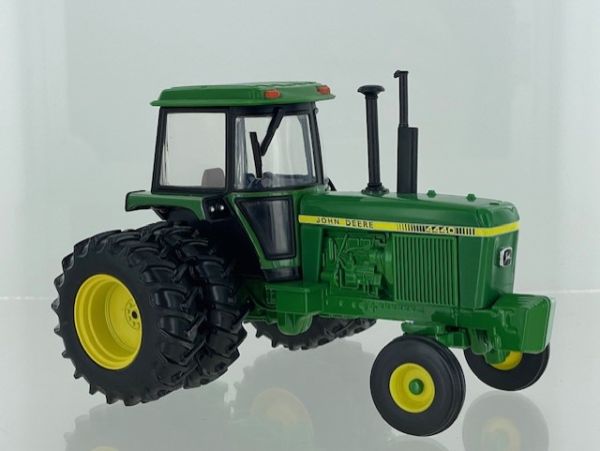 BRI43380 - JOHN DEERE 4440 2wd roues jumelées arrières – Édition limitée à 2500 ex. - DISPO JUIN 2024 - 1