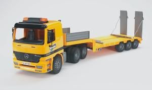 BRU2657 - MERCEDES Porte engins.1/16 - 1