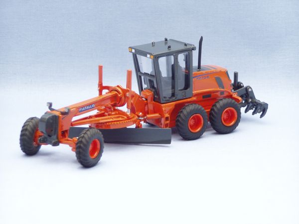 BRF0193 - Niveleuse FIATALLIS FG170.B - 1