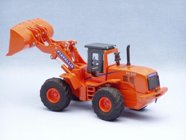 BRF0151 - Chargeuse FIATALLIS FW200 - 1 roue à recoller - 1