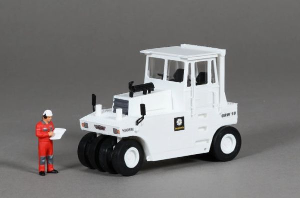 MSM5310/06 - Roouleau compacteur à pneus HAMM GRW 18 IMPLENIA - L.93.3 x l.40.2 x H.67.8 mm - 1