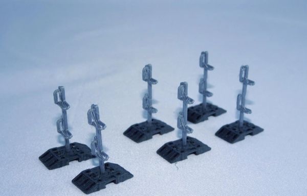 MSM5481/01 - 6 plaques de base avec poteaux - 1