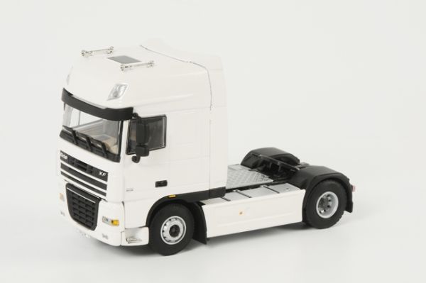 WSI03-1026 - DAF XF 105 SSC 4x2 - 1