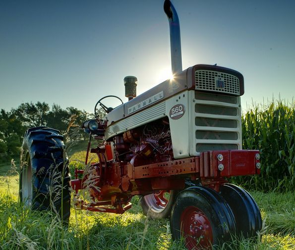 CAL913130 - Calendrier 2012 L'art des tracteurs - 1