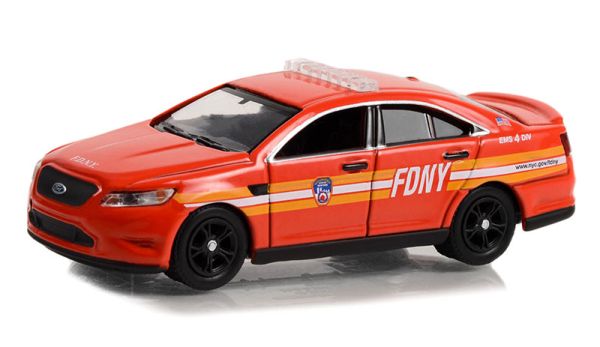 GREEN67040-C - FORD police Interceptor sedan 2016 Pompiers de New York de la série FIRST RESPONDERS sous blister - 1