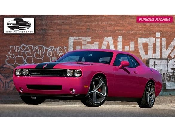 AMT693/12 - DODGE Challenger SRT8 2010 rose - 1