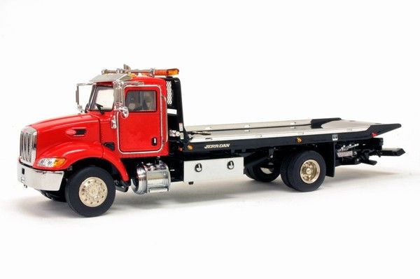 TWH080 - Camion de dépannage PETERBILT 335W - 1