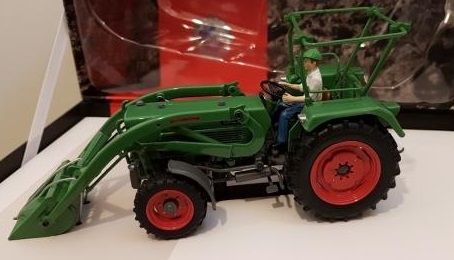 UH6232 - FENDT 3S 4wd avec Chargeur - Modèle TRAKTORADO 2019 - 1