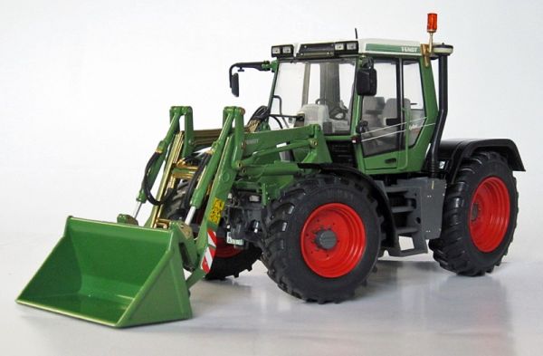 WEI1019 - FENDT Xylon 522 avec chargeur - 1