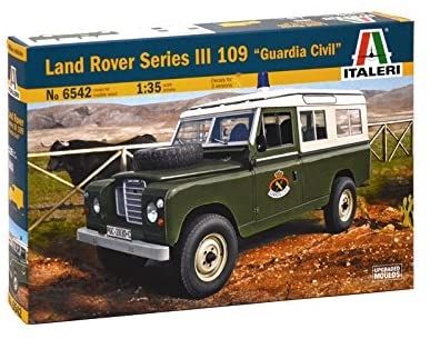 ITA6542 - LAND ROVER Series III 109 Guardia Civil à assembler et à peindre - 1