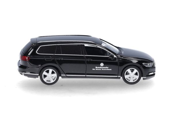 HER700870 - VOLKSWAGEN Passat Variant Bundeswehr noir - 1