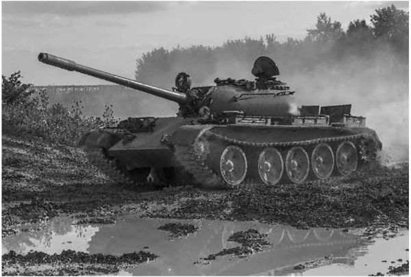 ITA7081 - Char T-55 MBT à assembler et à peindre - 1