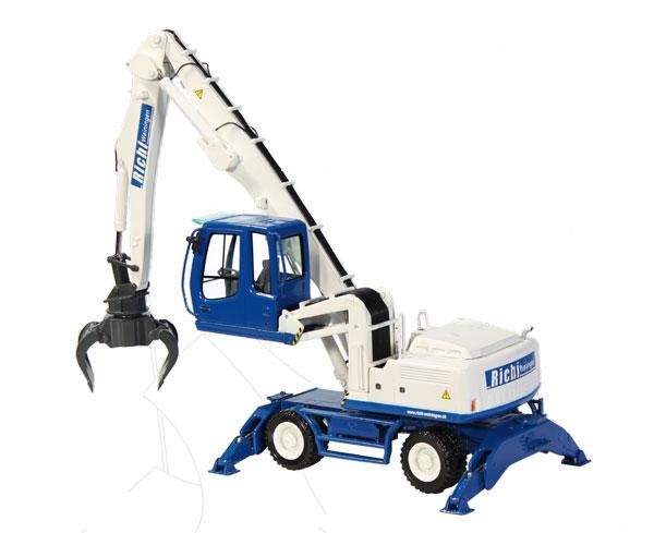 NZG683/01 - Pelle de Manutention sur pneus LIEBHERR A904 Litronic 
