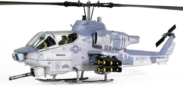 FOV820004A-2 - BELL AH-1W Whiskey Cobra – U.S. Marine Corps hélicoptère d'attaque leg. Esc #167 9/11 Trib. Camp Afghan 2012 gris - 1