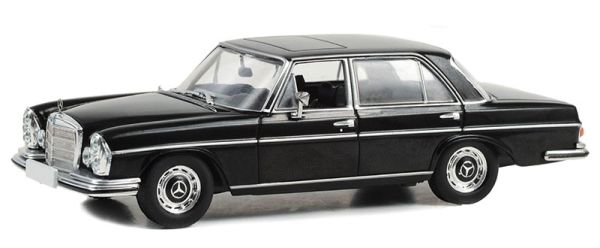 GREEN86639 - MERCEDES-BENZ 280 SEL 4.5 1972 de film  ROCKY IV - 1