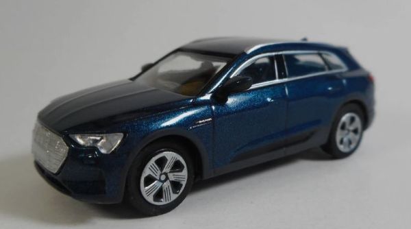 MNC870018222 - AUDI E-tron 2020 Bleu foncé métallique - 1
