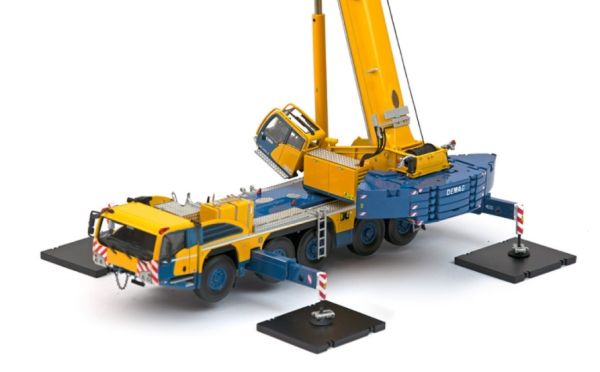 IMC80-1014 - Grue mobile DEMAG AC 220-5 Édition Bauma 2016 - 1