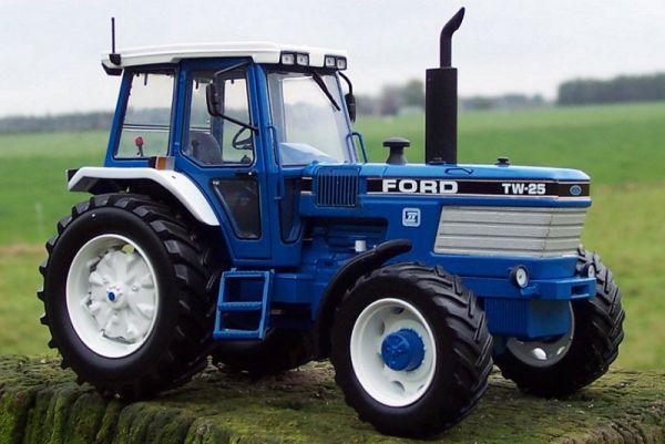 MAR1202 - FORD TW 25 Génération II 4x4 - 1