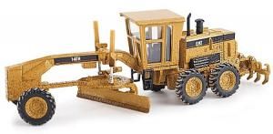 NOR55180 - Niveleuse CAT 140H en travail - 1