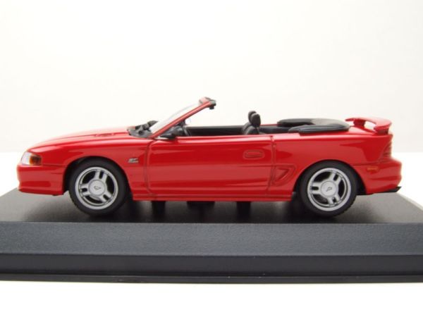 Ford Mustang IV Cabriolet Universal Hobbies 1/18 – Bleu 1994, Bon état Sans Boîte