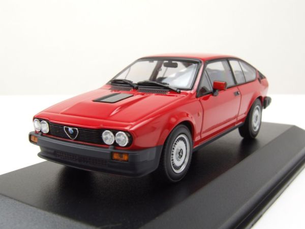 MXC940120140 - ALFA ROMEO  GTV 6  1983 rouge - 1