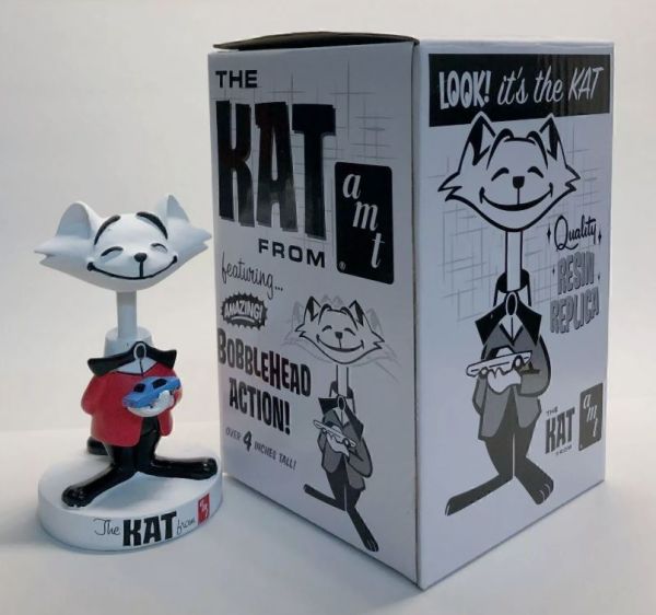 AMT943R/24 - Figurine en résine - Bobblehead - 1