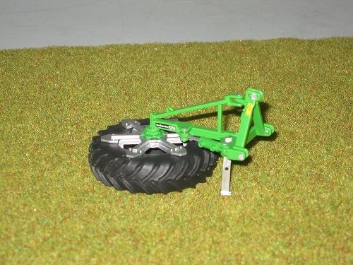 BEC006 - Repousseur d'Ensilage HOLARAS OCTO 1500 Vert - 1