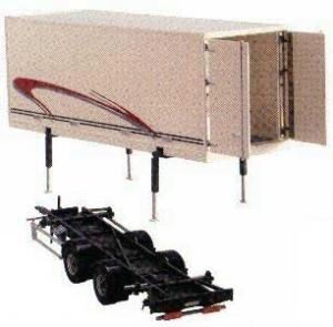 MOT013031 - Remorque avec Double Essieux Central - 1