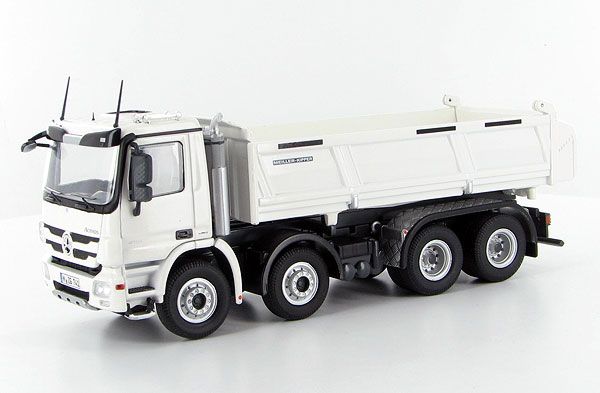 NZG741/40 - MERCEDES Actros 8x4 Benne 
