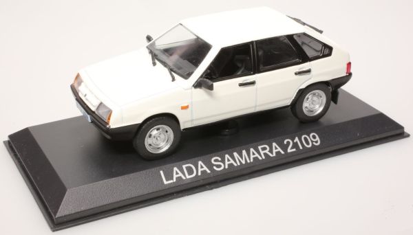AKI0020 - LADA Samara 2109 blanche - 1