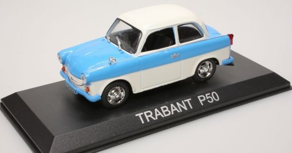 AKI0021 - TRABANT P50 Ech:1/43 - 1