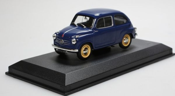 AKI0030 - FIAT 600 1957 bleue - 1