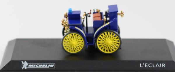 AKI0113 - L'ECLAIR MICHELIN - 1