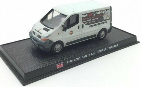 AKI0174 - RENAULT Master 2005 safety car ambulance anglaise - 1