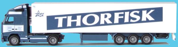 AWM60105 - VOLVO FH12 Globetrotter 4x2 Avec remorque frigorifique 3 Essieux 