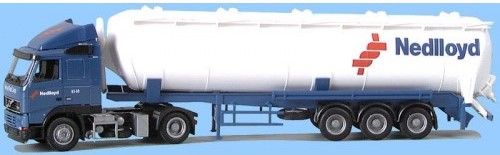 AWM70971 - VOLVO FH12 Globetrotter 4x2 Avec citerne 3 Essieux 