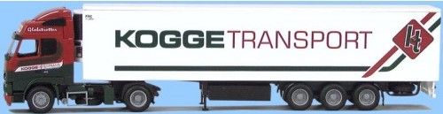 AWM71059 - VOLVO FH12 Globetrotter 4x2 Avec remorque frigorifique 3 Essieux 