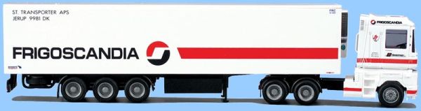 AWM71376 - RENAULT Magnum AE520 6x4 Avec remorque 3 Essieux frigorifique 