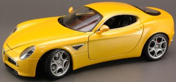 BUR12077 - ALFA ROMEO 8C Competition jaune - 1