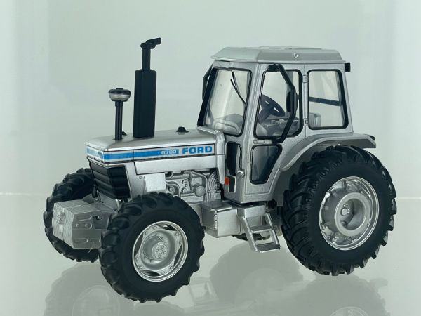 BRI43409SILVER - FORD 8700 4WD Siver Edition - Limité à 150 ex. - 1