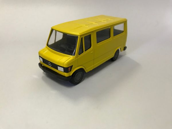 CON1602/03 - MERCEDES Fourgon 9 places - 1