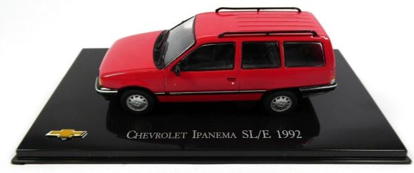 MAGCHEIPANEMA - CHEVROLET Ipanema SL/E 1992 break familiale rouge - 1