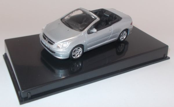 MAGRAN307 - Peugeot 307 cc cabriolet ouvert gris - 1