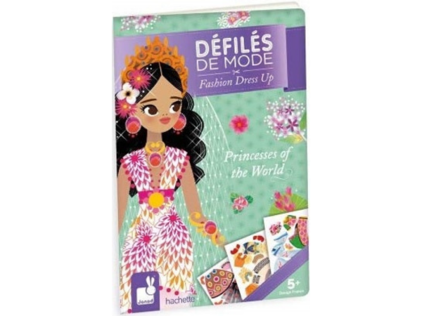 JAN07838 - Défilés de mode Princesses du monde - 1
