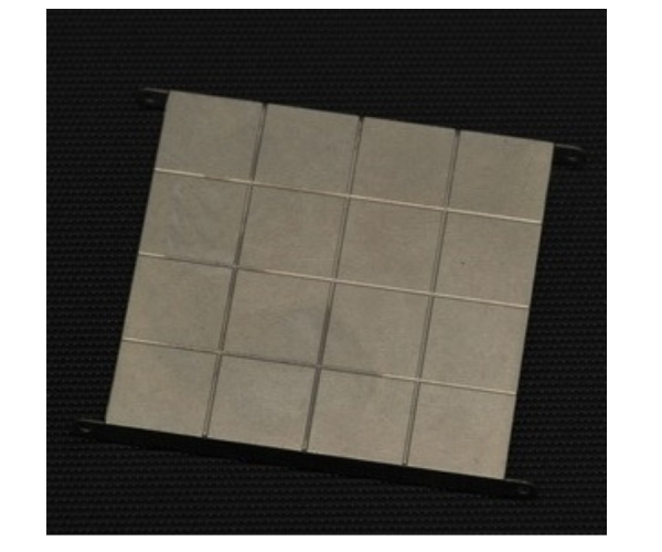 YCC601-2 - 4 Plaques de roulage - 4 x 4 cm - 1