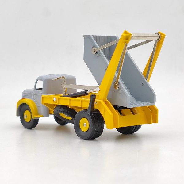 Plateau Berliet avec container « Bailly » Dinky toys atlas - Collection