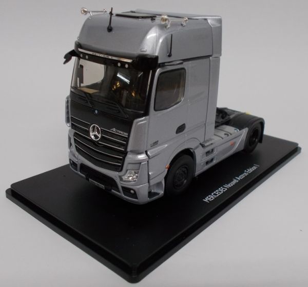 ELI116457 - MERCEDES BENZ Nouvel Actros 1863 gris Edition 1 4x2 limité à 400 exemplaires - 1