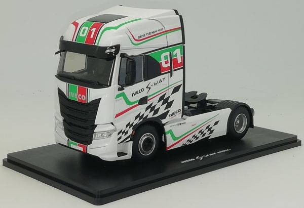 ELI116768 - IVECO S-Way 570 Racing #01 4x2 limité à 300 exemplaires - 1